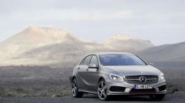 Mercedes A 250 Sport (W176) 2012 - widok z przodu