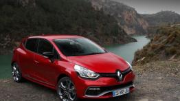 Renault Clio IV RS 200 (2013) - widok z przodu