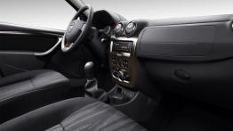 Dacia Duster - pełny panel przedni