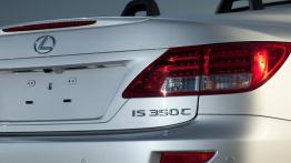 Lexus IS II Cabrio - widok z tyłu