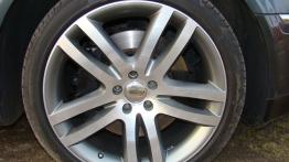 Volkswagen Phaeton  Sedan - galeria społeczności - koło