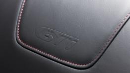Peugeot 208 GTi - fotel kierowcy, widok z przodu