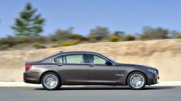 BMW serii 7 F01 Facelifting - prawy bok