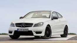 Mercedes C63 AMG Coupe 2012 - przód - reflektory wyłączone