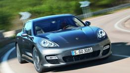 Porsche Panamera Turbo S - widok z przodu