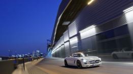 Mercedes SLS AMG Roadster 2012 - widok z przodu