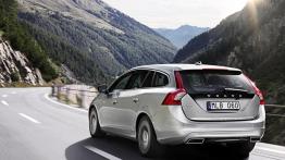 Volvo V60 Plug-In Hybrid - widok z tyłu