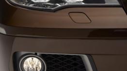 BMW X6 Facelifting - prawy przedni reflektor - włączony