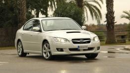 Subaru Legacy Sedan 2008 - widok z przodu