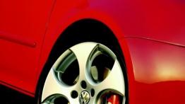 Volkswagen Golf V GTI - prawe przednie nadkole