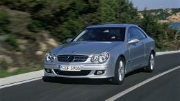Mercedes Klasa CLK Coupe - widok z przodu