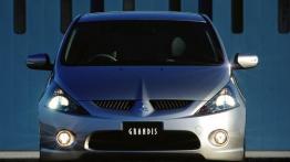 Mitsubishi Grandis 2.4 Intense automat. - widok z przodu