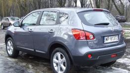 Nissan Qashqai - widok z tyłu