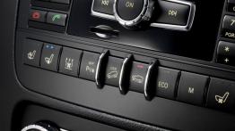 Mercedes GLK Facelifting - konsola środkowa