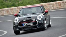 Mini John Cooper Works 2015 - widok z przodu