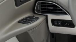 Jaguar XE 2.0d Ammonite Grey (2015) - drzwi kierowcy od wewnątrz
