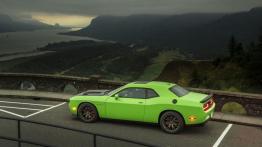 Dodge Challenger SRT Hellcat (2015) - widok z góry