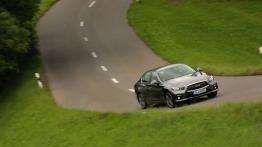 Infiniti Q50 2.0 Turbo (2014) - widok z przodu