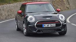 Mini John Cooper Works 2015 - widok z przodu