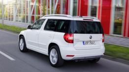 Skoda Yeti Facelifting (2014) - widok z tyłu
