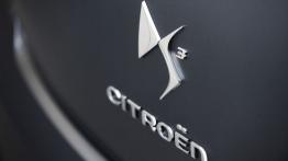 Citroen DS3 Hatchback 3D - emblemat