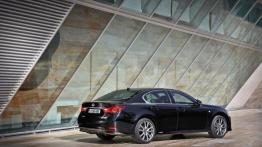 Lexus GS IV 450h F-Sport (2012) - widok z tyłu