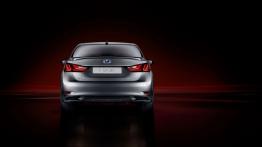 Lexus GS IV 450h F-Sport (2012) - tył - reflektory włączone