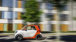 Smart fortwo III (2015) - lewy bok
