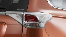 Mitsubishi Outlander III - prawy tylny reflektor - wyłączony