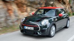 Mini John Cooper Works 2015 - widok z przodu