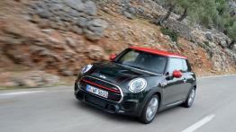 Mini John Cooper Works 2015 - widok z przodu