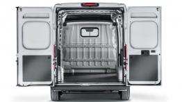 Fiat Ducato III Facelifting Furgon (2014) - tył - bagażnik otwarty