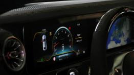 Mercedes-AMG i dwa przepisy na coupe – czterodrzwiowe AMG GT i łobuz klasy średniej