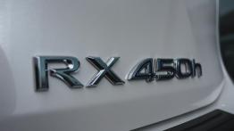 Lexus RX 200t kontra RX 450h – benzyna lepsza od hybrydy?