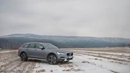 Volvo V90 Cross Country - w hołdzie starszemu rodzeństwu 