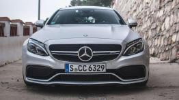 Mercedes-Benz C Coupe - elegancko czy brutalnie?