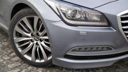 Hyundai Genesis 3.8 HTRAC vs. Lancia Thema 3.6 AWD - nie tylko Niemcy