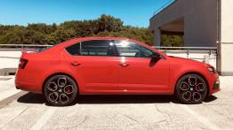 Skoda Octavia RS 245 - galeria redakcyjna - prawy bok