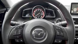 Mazda 3 III Sedan 2.0 120KM - galeria redakcyjna - kierownica