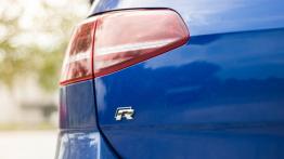 Volkswagen Golf VII R 5d 2.0 TSI - galeria redakcyjna - emblemat