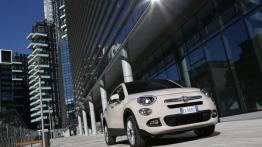 Fiat 500X Lounge (2015) - widok z przodu