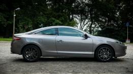 Renault Laguna Coupe GT 2.0 dCi - galeria redakcyjna - prawy bok