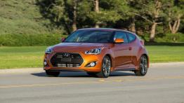 Hyundai Veloster Turbo 2016 - widok z przodu