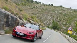Mazda MX-5 IV Soul Red (2015) - widok z przodu