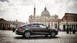 Ford Vignale Mondeo Sedan (2015) - prawy bok