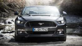Ford Mustang VI Cabrio GT (2015) - wersja europejska - widok z przodu