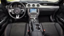 Ford Mustang VI Cabrio GT (2016) - pełny panel przedni