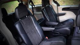 Lancia Voyager 3.6 V6 283KM - galeria redakcyjna (2) - widok ogólny wnętrza