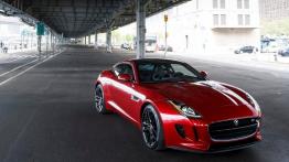 Jaguar F-Type S Manual Coupe (2016) - widok z przodu