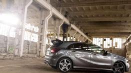 Mercedes A250 Sport 4MATIC - galeria redakcyjna - prawy bok